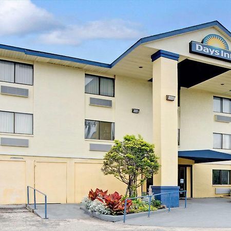 Days Inn Austin Crossroads ภายนอก รูปภาพ