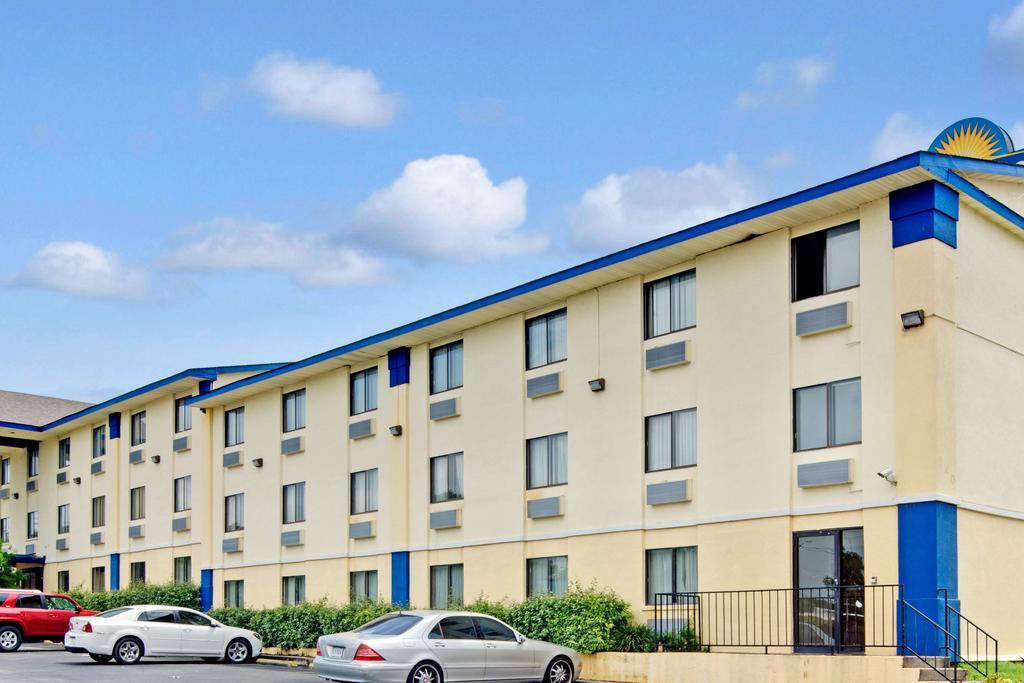 Days Inn Austin Crossroads ภายนอก รูปภาพ